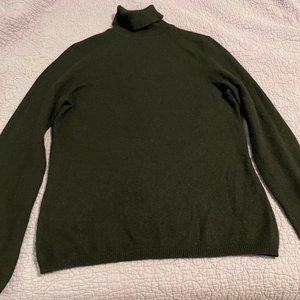 Black 100% cashmere sweater, Charter Club size M